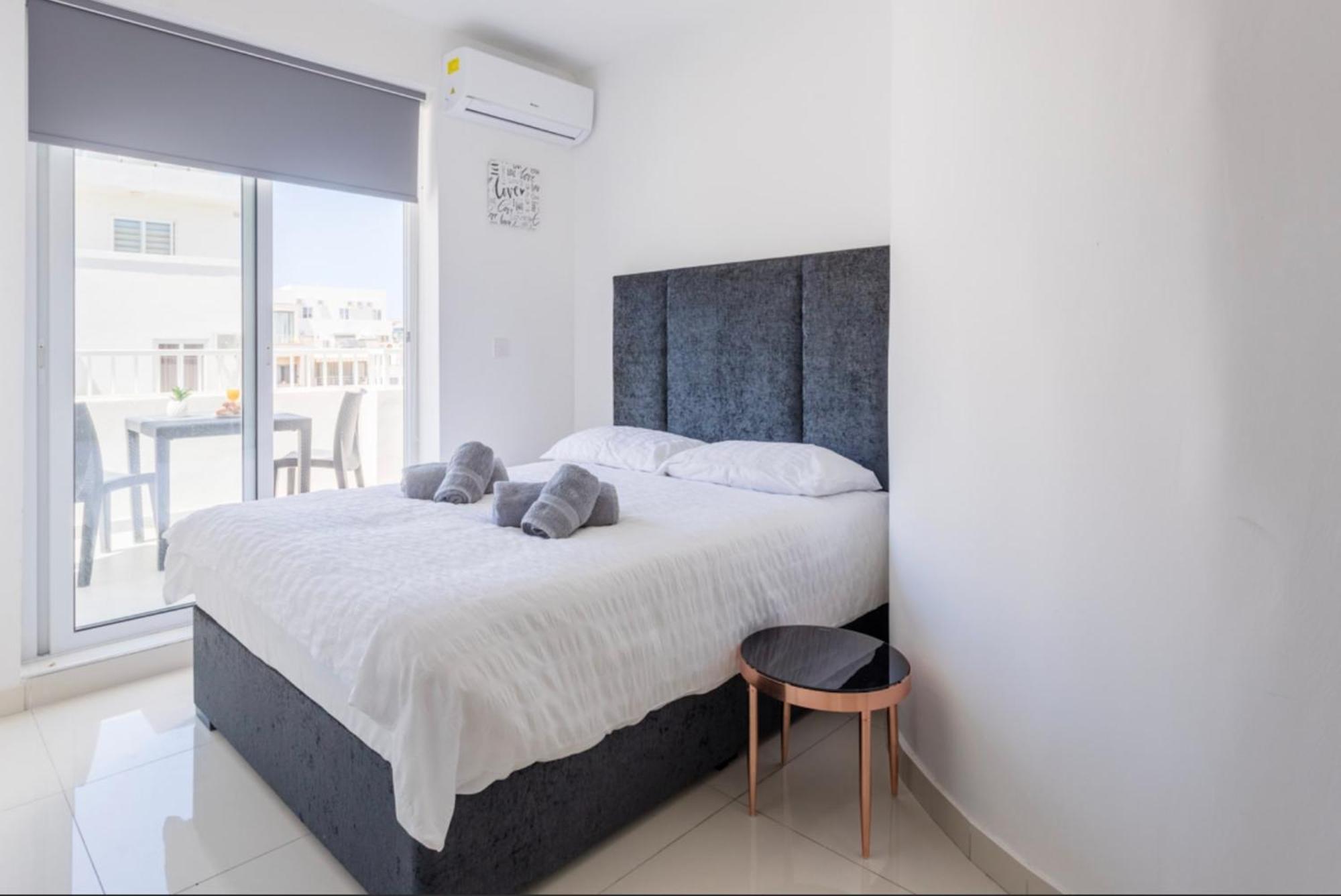 Saint Julian - Lovely Apartment With Terrace - Cityapartmentstay Saint Julian's Exterior photo