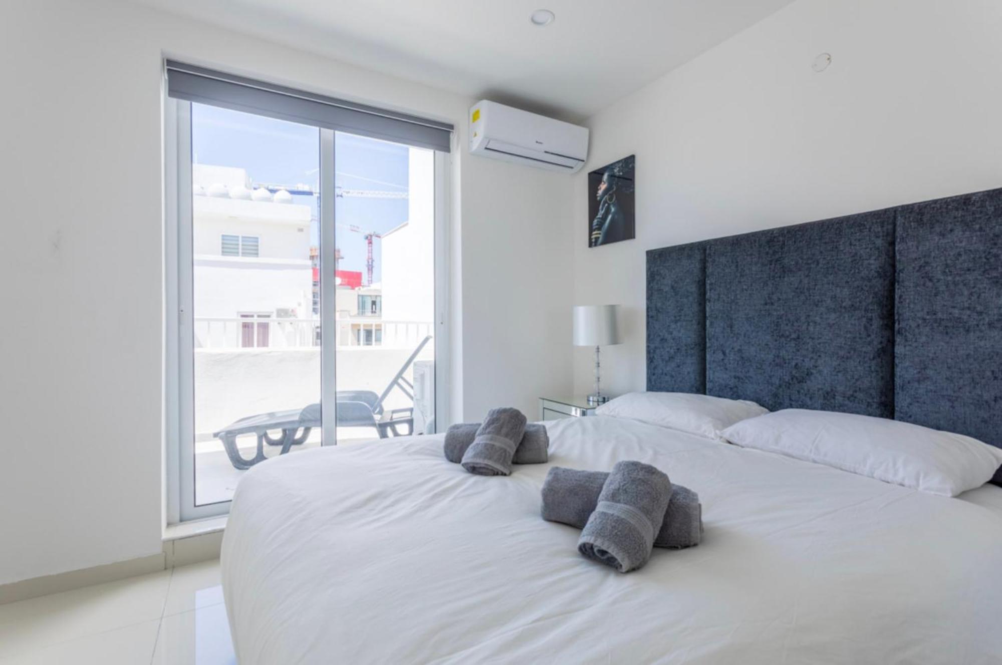 Saint Julian - Lovely Apartment With Terrace - Cityapartmentstay Saint Julian's Exterior photo
